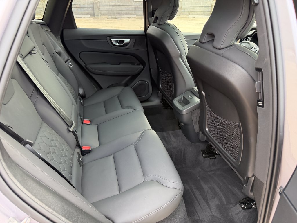 Certified 2026 Volvo XC60 B5 Plus AWD/4WD image 29