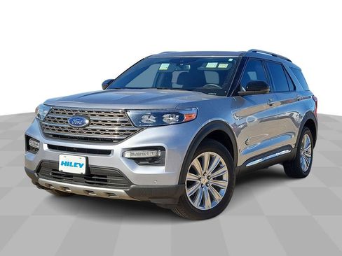Used 2022 Ford Explorer King Ranch w/ Premium Technology Package image 4