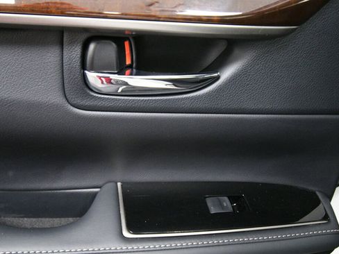 Used 2016 Lexus ES 350 image 22