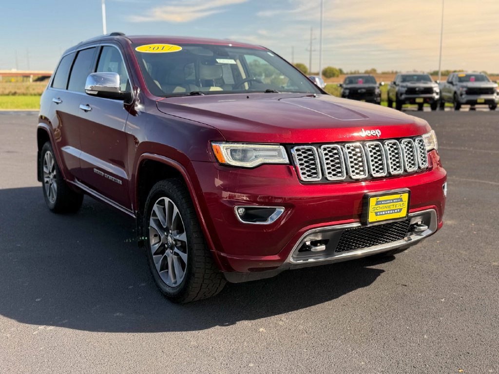 Used 2017 Jeep Grand Cherokee Overland AWD/4WD image 5