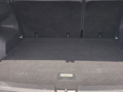 Used 2021 Volkswagen Atlas Cross Sport SE w/ Panoramic Sunroof Package image 34