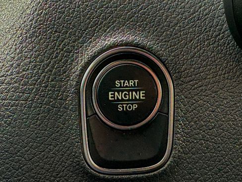 Used 2024 Mercedes-Benz Sprinter 2500 image 37