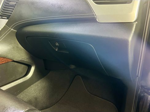 Used 2020 GMC Yukon SLT w/ Open Road Package image 35