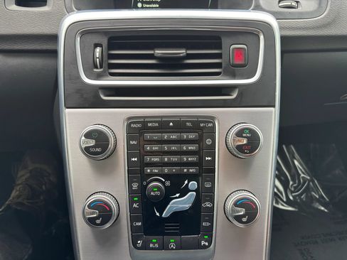 Used 2017 Volvo S60 T5 Dynamic FWD image 30