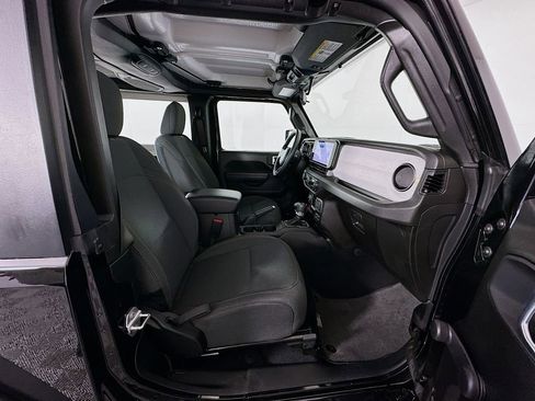 Used 2024 Jeep Wrangler Sport image 25