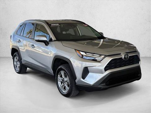Used 2025 Toyota RAV4 LE AWD/4WD image 5