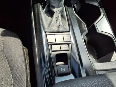 Certified 2025 Toyota Camry LE image 12