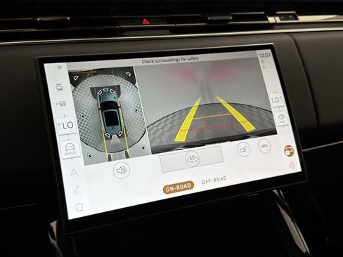 New 2026 Land Rover Range Rover Sport SE image 17