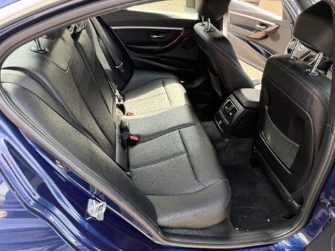 Used 2017 BMW 330i xDrive Sedan w/ Premium Package image 37