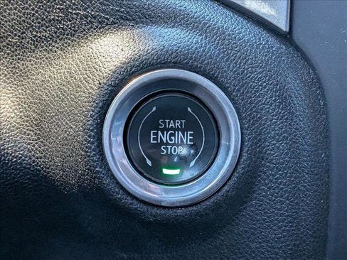 Used 2020 Chevrolet Silverado 2500 LTZ w/ LTZ Texas Edition image 15