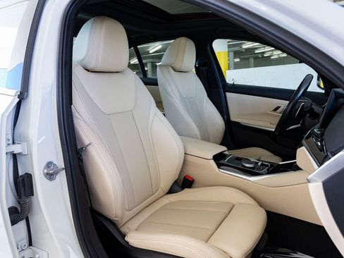 Certified 2024 BMW 330i Sedan w/ Convenience Package image 30