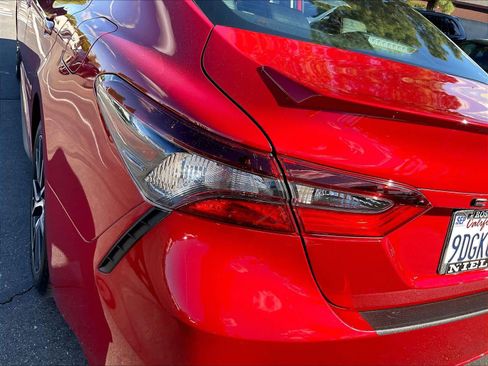 Used 2023 Toyota Camry SE image 29