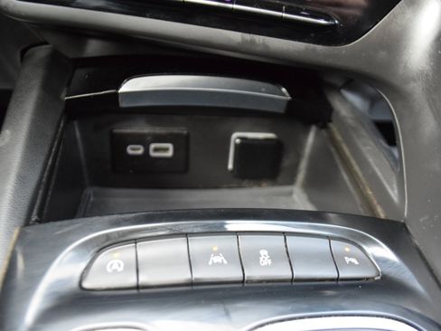 Used 2021 Buick Envision Preferred image 22