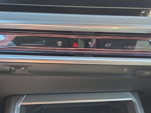Certified 2023 BMW 740i RWD image 29