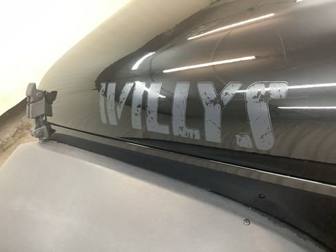 Used 2017 Jeep Wrangler Sport image 15