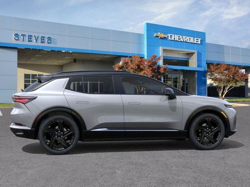 New 2026 Chevrolet Equinox EV RS image 5