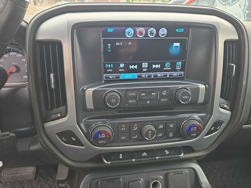 Used 2017 GMC Sierra 1500 SLE w/ Elevation Edition AWD/4WD image 21