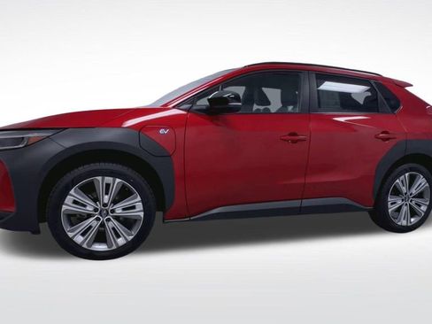 Used 2023 Subaru Solterra AWD image 5