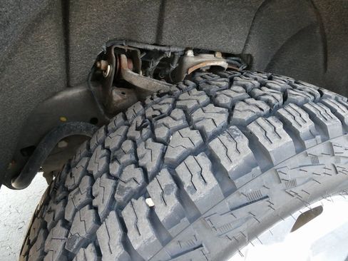 Used 2016 Chevrolet Silverado 2500 LTZ w/ LTZ Plus Package image 15