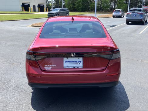 Used 2023 Honda Accord EX image 9