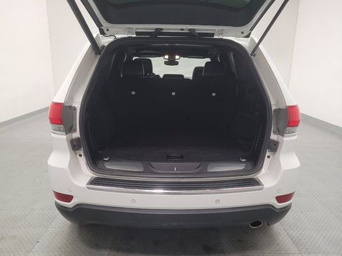 Used 2019 Jeep Grand Cherokee Limited RWD image 29