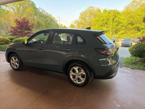 Used 2023 Honda HR-V LX image 8