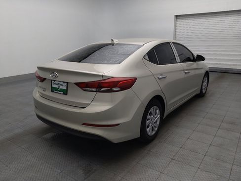Used 2017 Hyundai Elantra SE FWD image 9