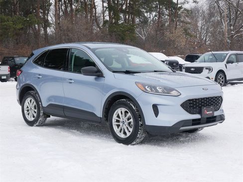 Certified 2022 Ford Escape SE w/ Cold Weather Package image 1