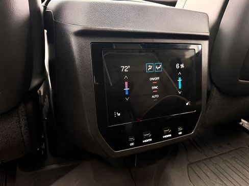 Used 2025 GMC Yukon AT4 Ultimate w/ LPO, Floor Liner Package AWD/4WD image 21