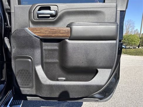 Used 2021 Chevrolet Silverado 2500 High Country w/ Z71 Off-Road Package image 29