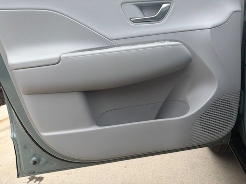 New 2026 Hyundai Kona SEL Premium FWD image 13
