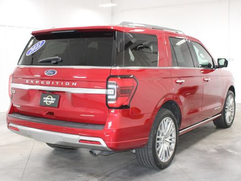 Used 2022 Ford Expedition Platinum AWD/4WD image 9