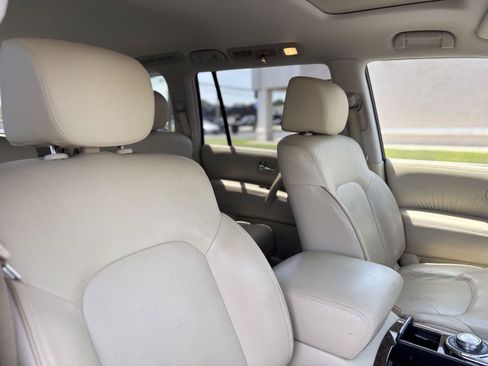 Used 2016 INFINITI QX80 4WD w/ 22" Wheel Package image 11