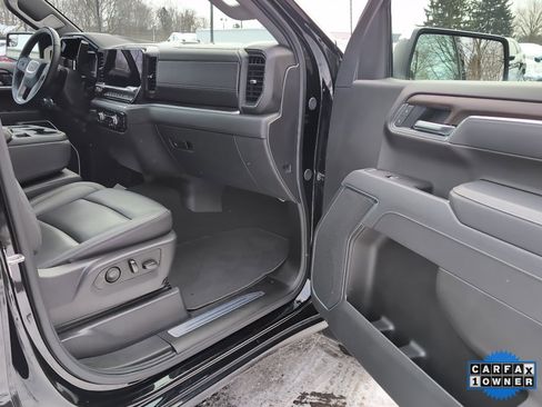 Used 2025 GMC Sierra 1500 SLT image 7