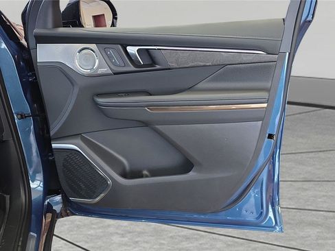 New 2026 Buick Enclave Avenir w/ Super Cruise Package image 28