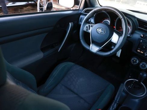 Used 2013 Scion tC FWD image 23