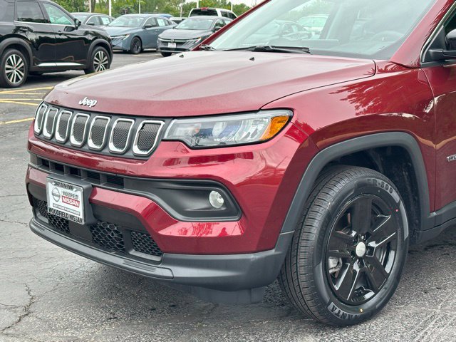 Used 2022 Jeep Compass Latitude AWD/4WD image 8