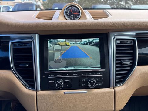 Used 2016 Porsche Macan S AWD/4WD image 33