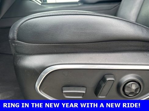 Used 2024 Jeep Wagoneer L Series II image 12