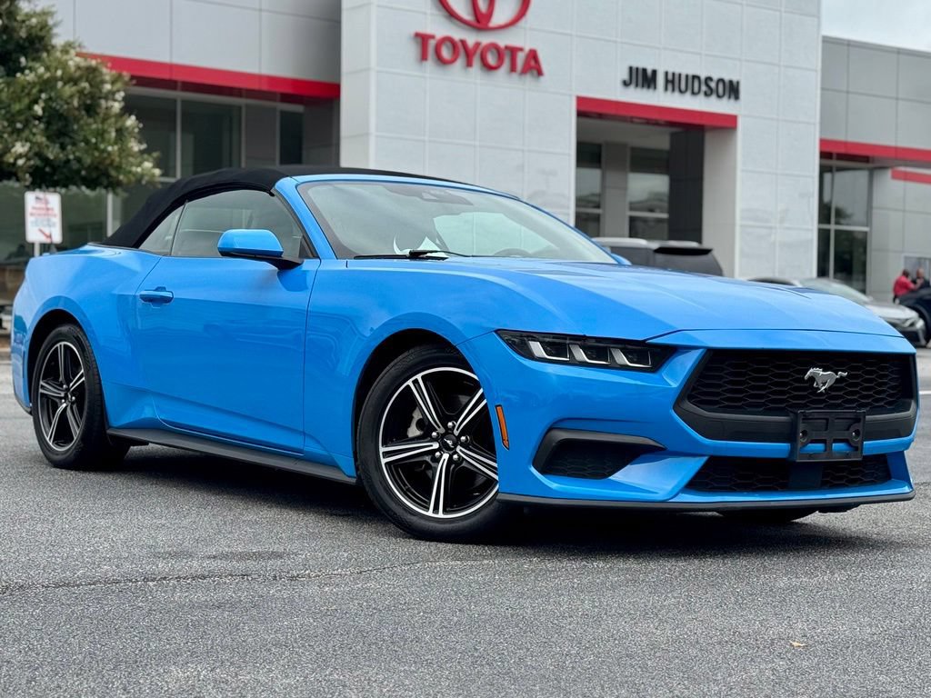 Used 2024 Ford Mustang Premium RWD image 2