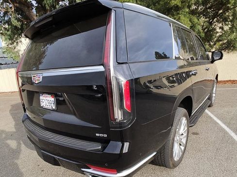 Used 2023 Cadillac Escalade Premium Luxury image 6
