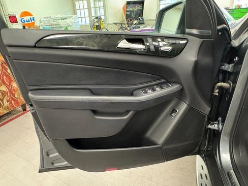 Used 2018 Mercedes-Benz GLE 350 4MATIC image 13