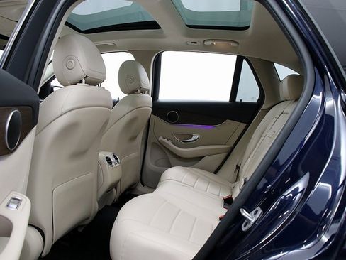 Used 2022 Mercedes-Benz GLC 300 GLC 300 image 12