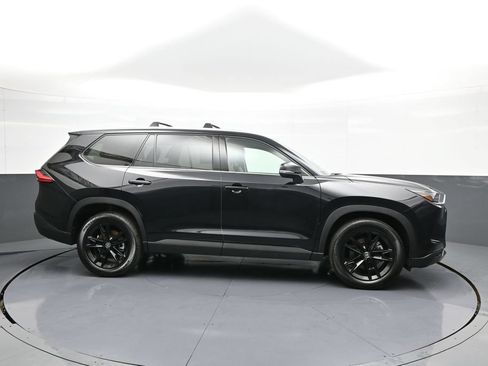 Used 2024 Toyota Grand Highlander AWD image 5