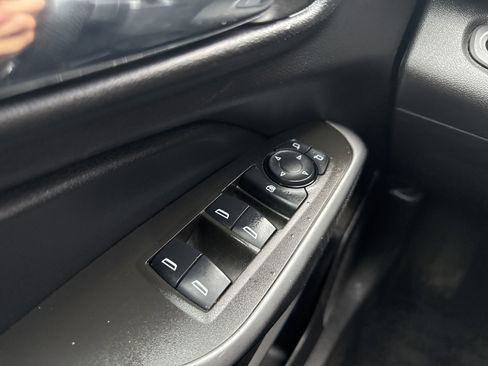 Used 2024 Chevrolet Trax RS w/ Driver Confidence Package image 35