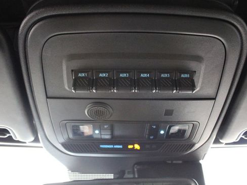 Used 2024 Ford Bronco Wildtrak AWD/4WD image 33