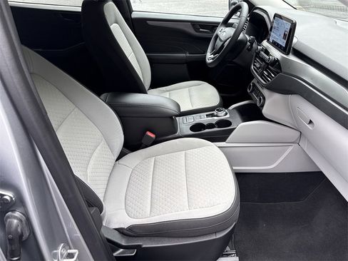 Used 2023 Ford Escape Active image 14