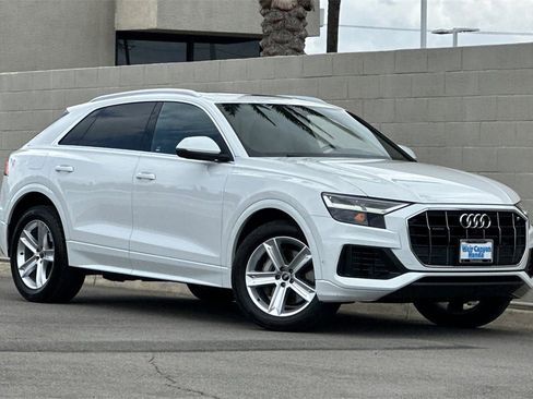 Used 2021 Audi Q8 Premium image 2