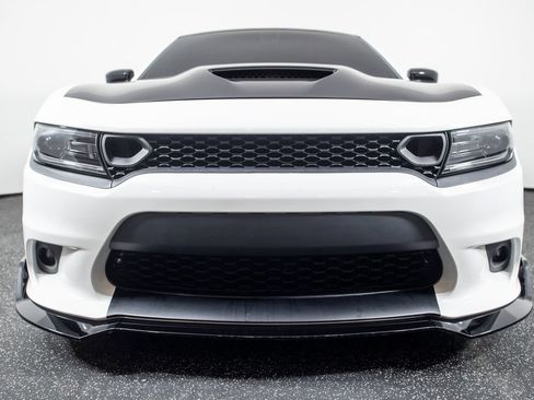 Used 2023 Dodge Charger Scat Pack w/ Plus Group RWD image 2