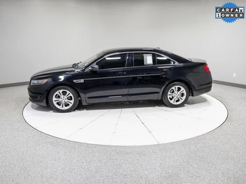Used 2018 Ford Taurus SE image 30